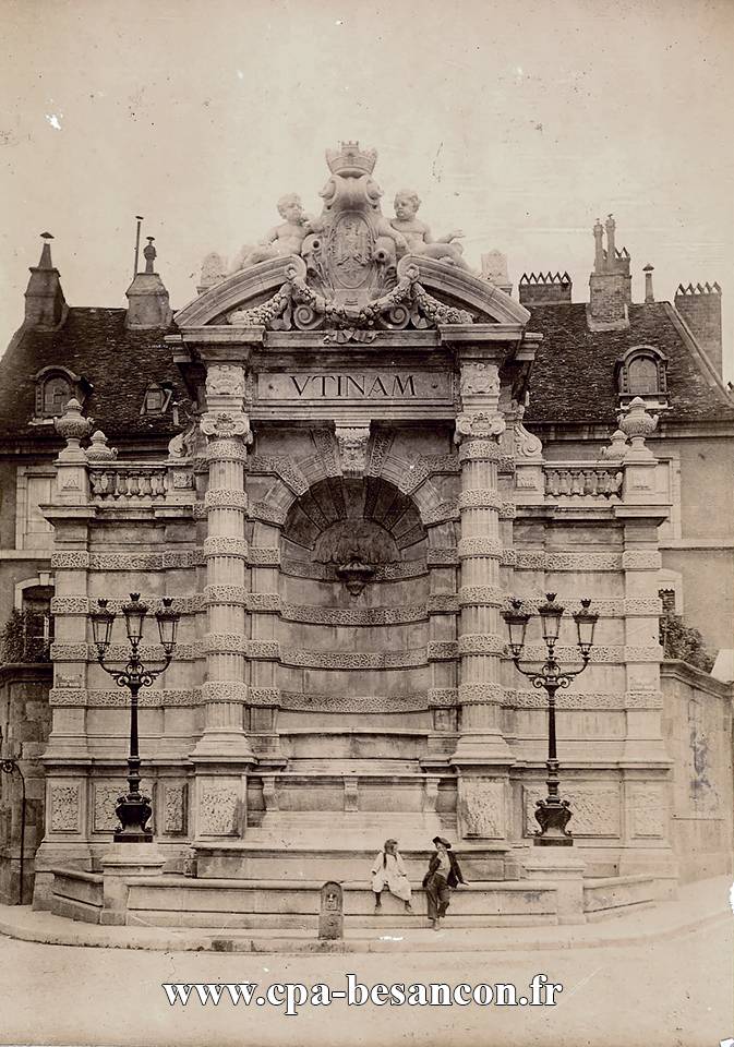 BESANÇON - Fontaine de l Etat-Major
